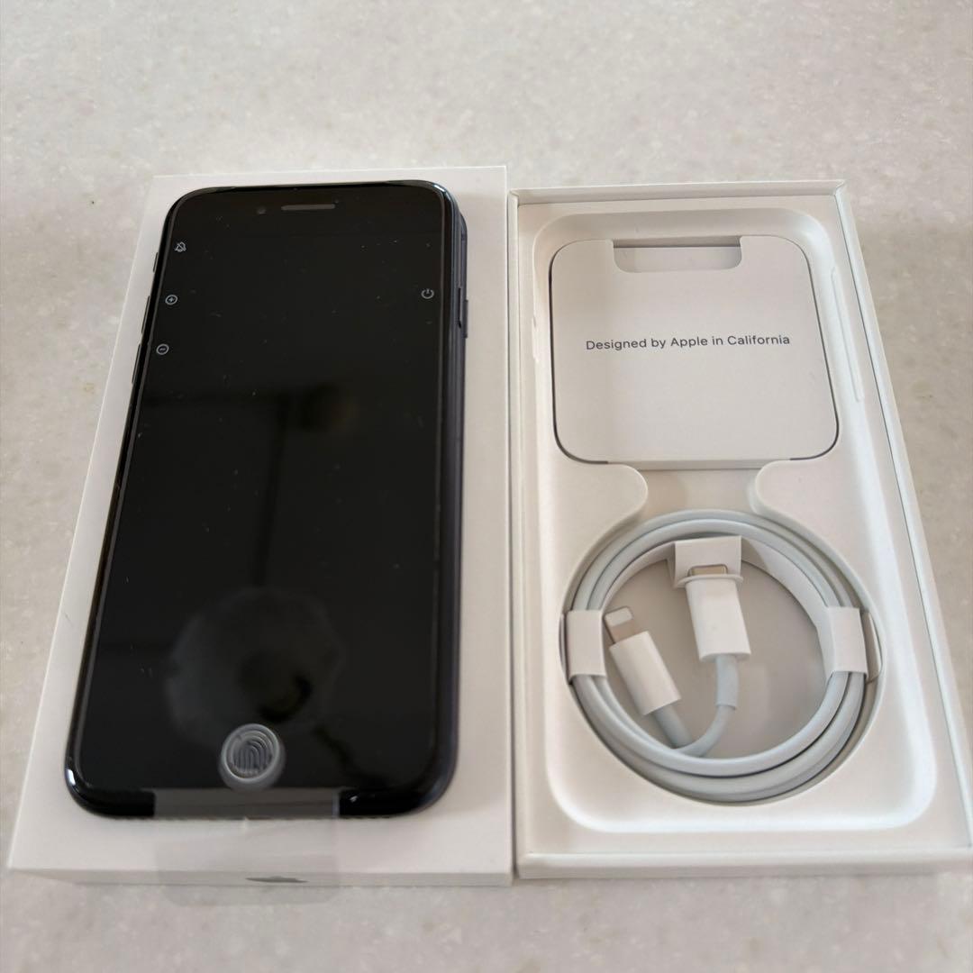 iPhone SE (第3世代) 64GB midnight【新品未使用】