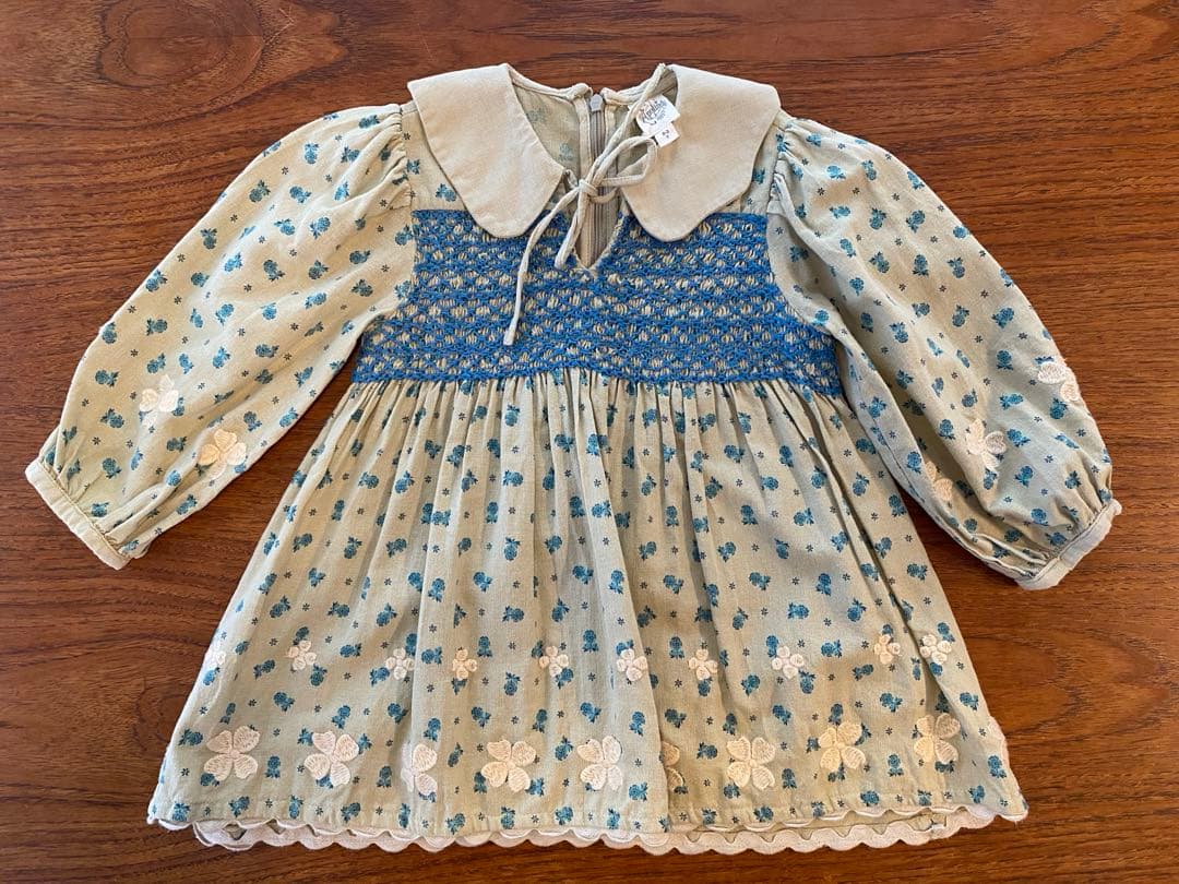 apolina ワンピース　2-3Y