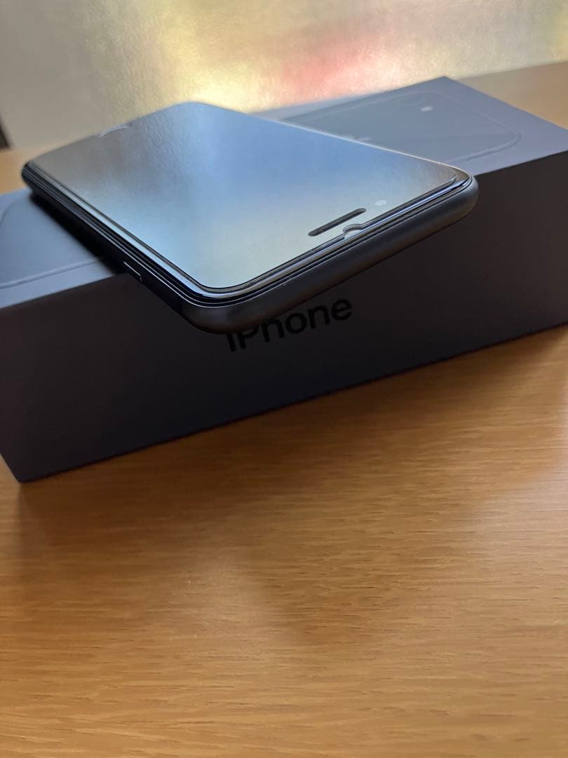 【藤村みな】iPhone8 64GB 本体（箱あり）