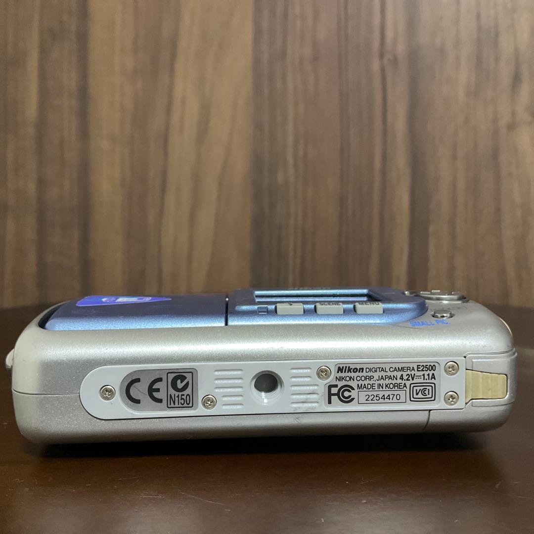 デジタルカメラ Nikon COOLPIX E2500