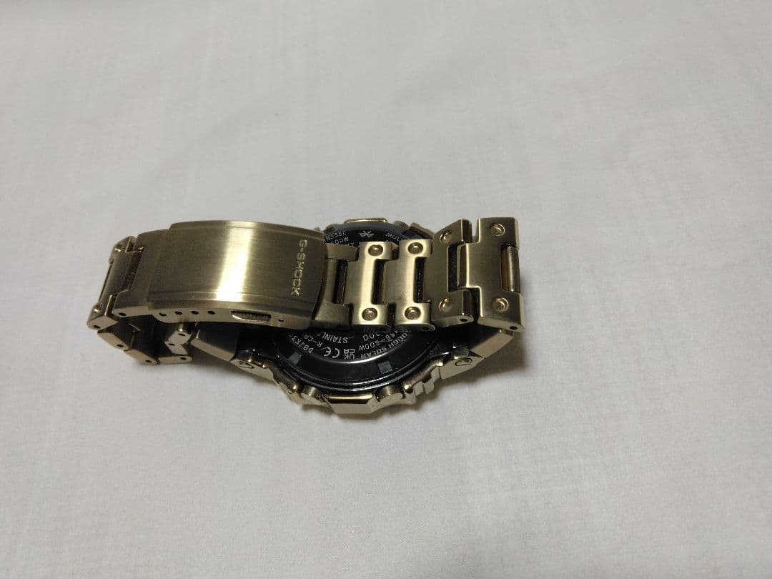 CASIO G-SHOCK GMW-B5000 ゴールド