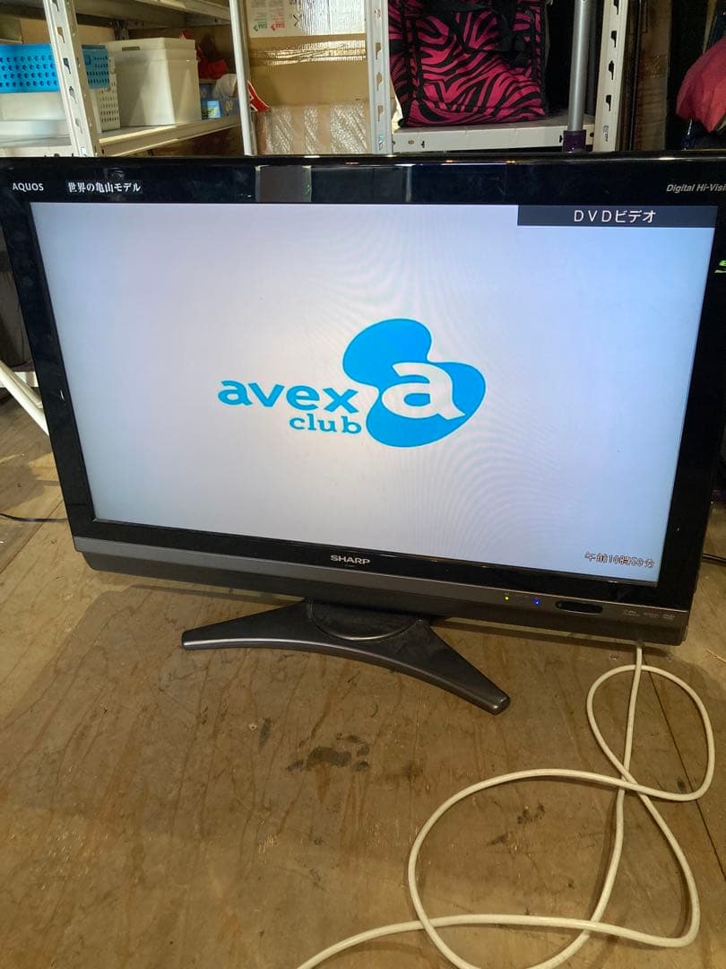 テレビ シャープ　AQUOS 32インチ　液晶テレビブルーレイ機能付き