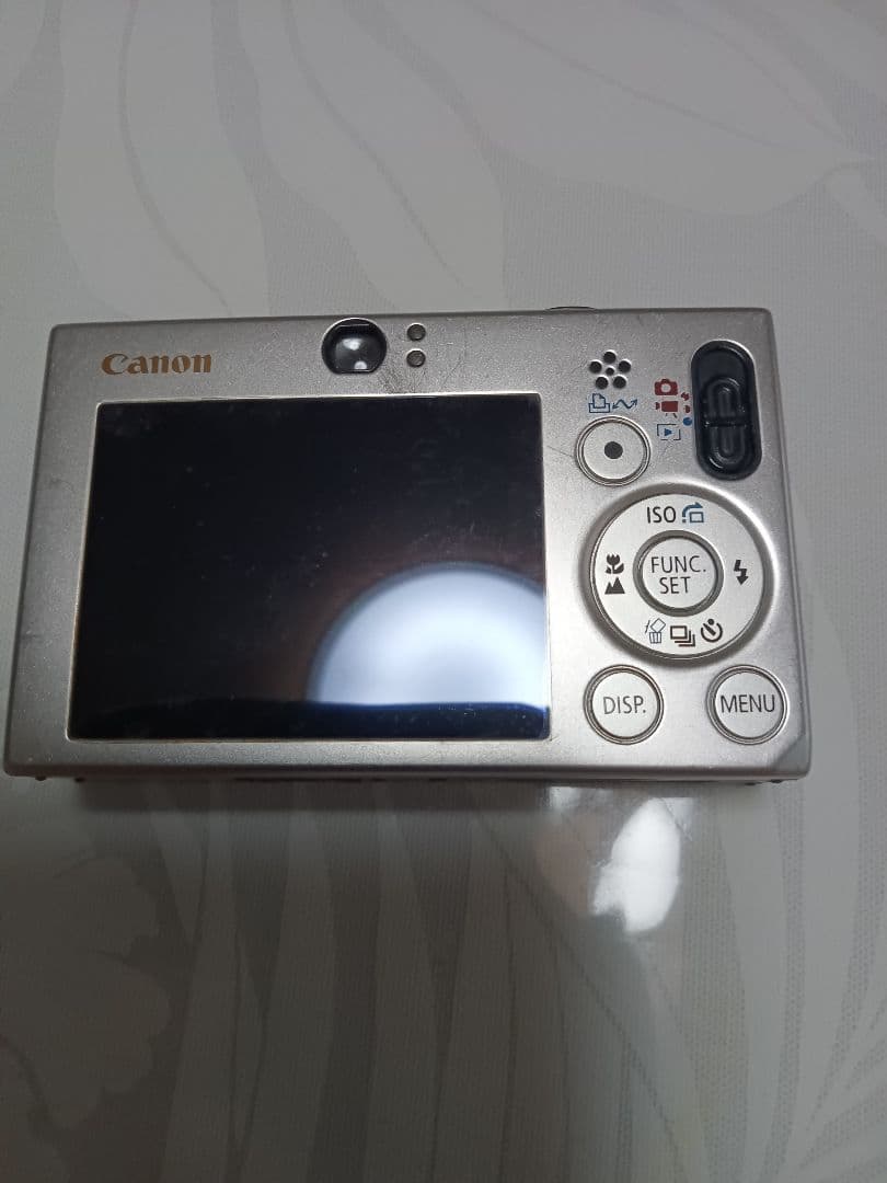 Canon IXY Digital 7.1メガピクセル コンパクトカメラ