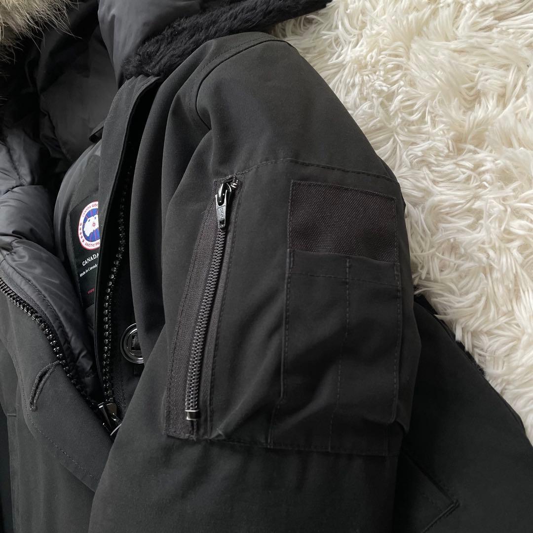 日本限定モデル カナダグースラブラドールボンバー コヨーテファー ブラック