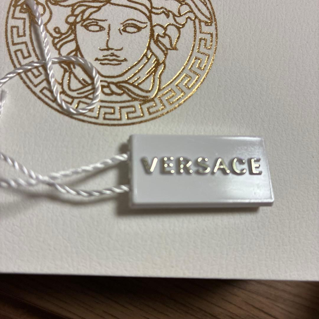 VERSACE レディース　腕時計未使用品