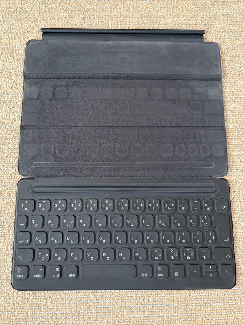 iPad 第9世代 64GB セルラーモデル （純正スマートキーボード付き)