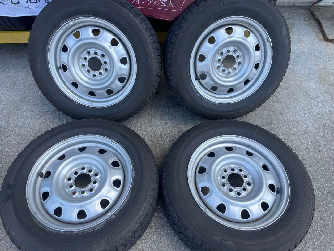 セレナ、ノア、ステップワゴン、カローラ、プリウス195/65Ｒ15　スタッドレス