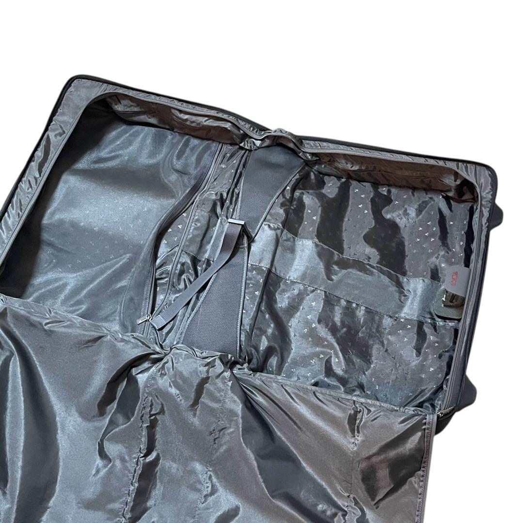 希少　トゥミ　キャリー バッグ　22030D4 ガーメント キャスター付き