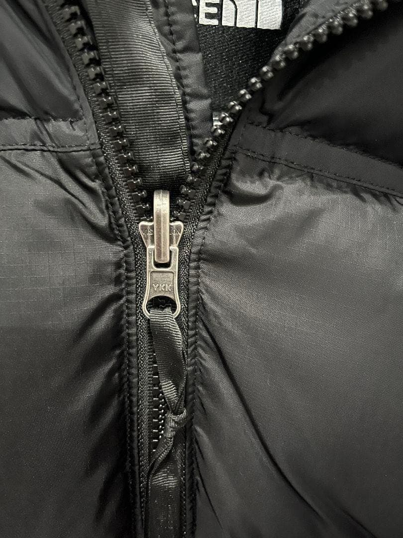 極美品【M】ノースフェイス ヌプシ ブラック ダウンジャケット