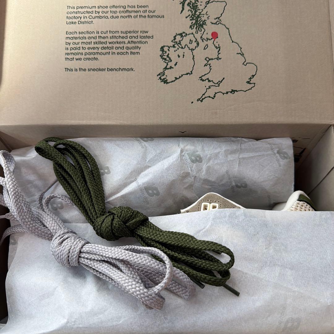 新品未使用　M991CRS NB×エメレオンドレ　26.5