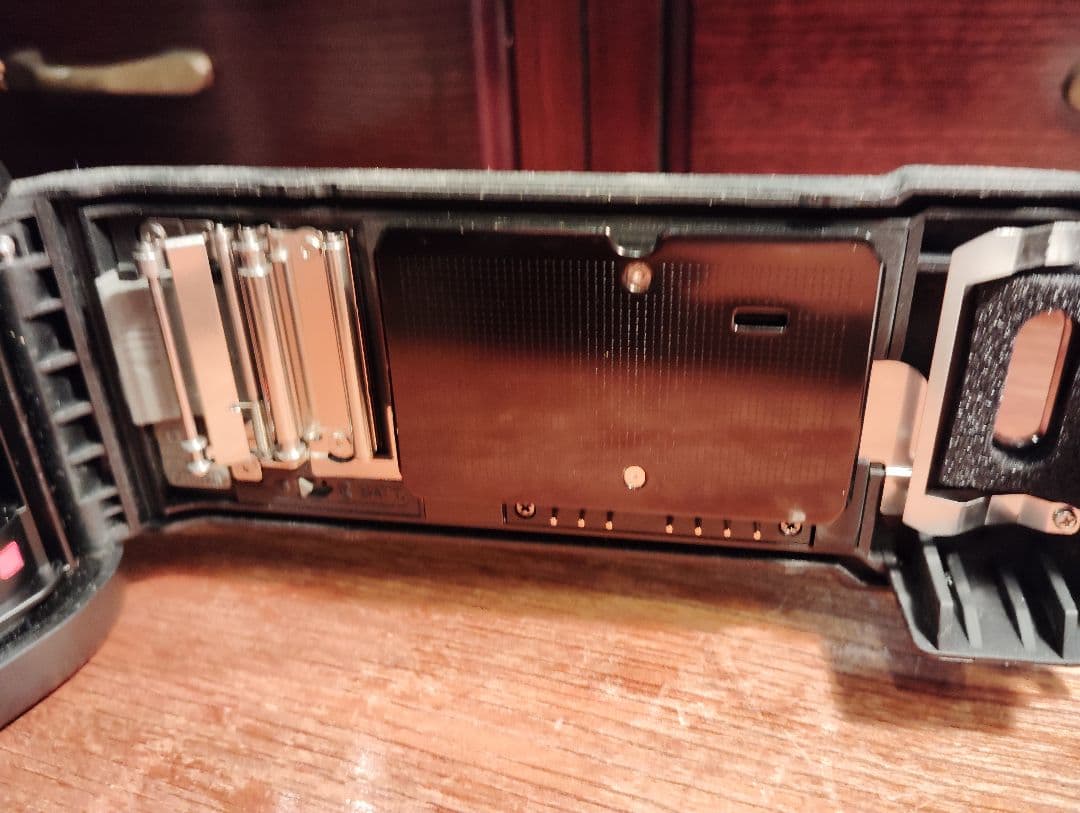 Nikonf100 本体のみ