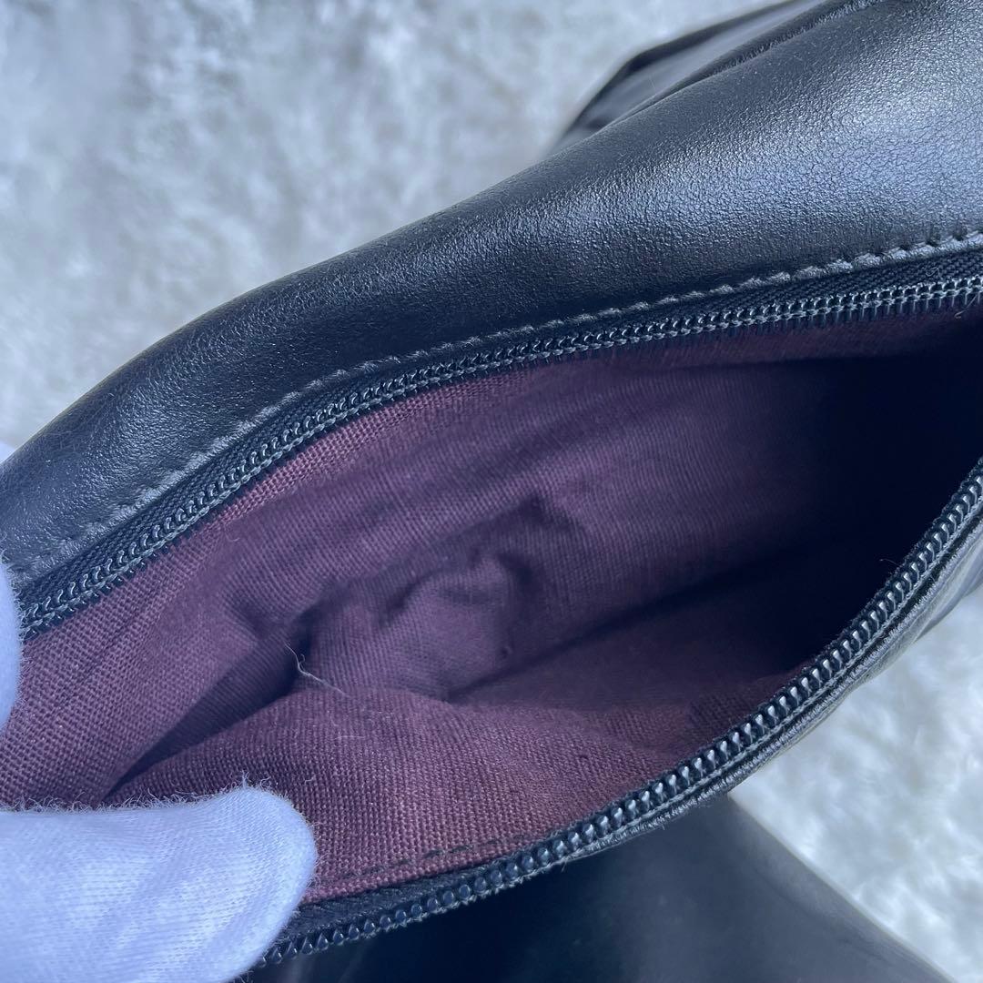 希少✨ジャンニヴェルサーチ リュック オールレザー メデューサ 巾着型 ブラック