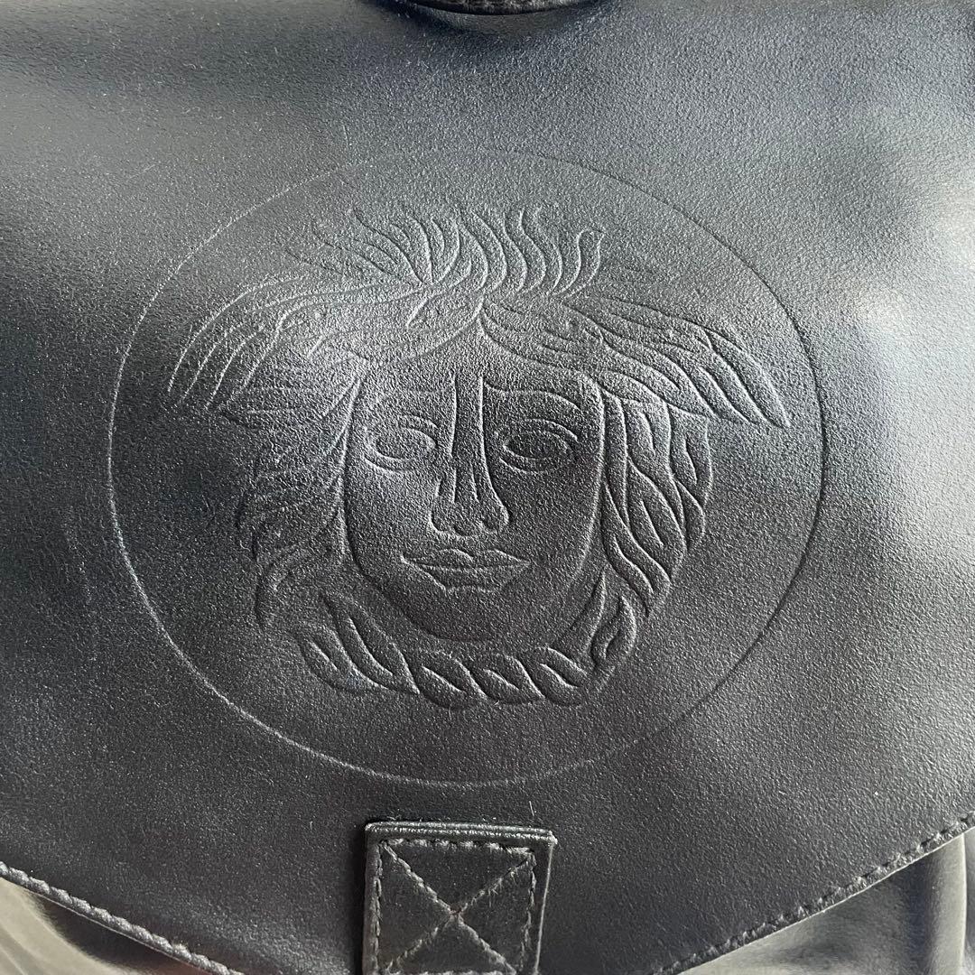 希少✨ジャンニヴェルサーチ リュック オールレザー メデューサ 巾着型 ブラック