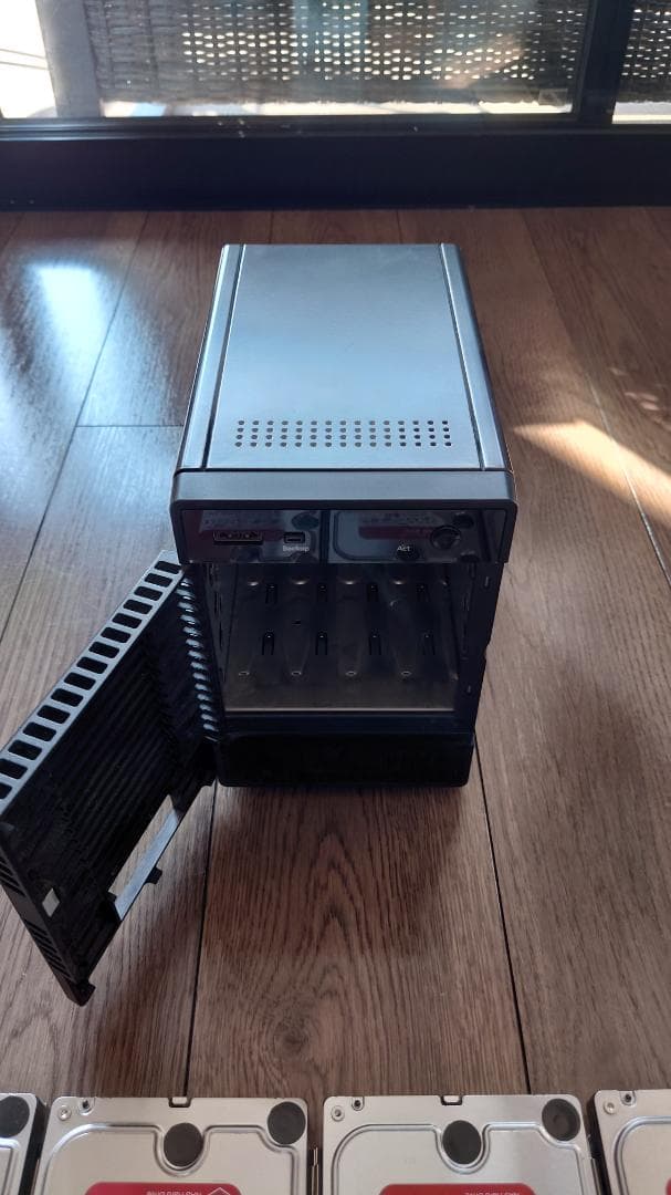 外付けハードディスク・ドライブ NETGEAR ReadyNAS314 (4Bay)