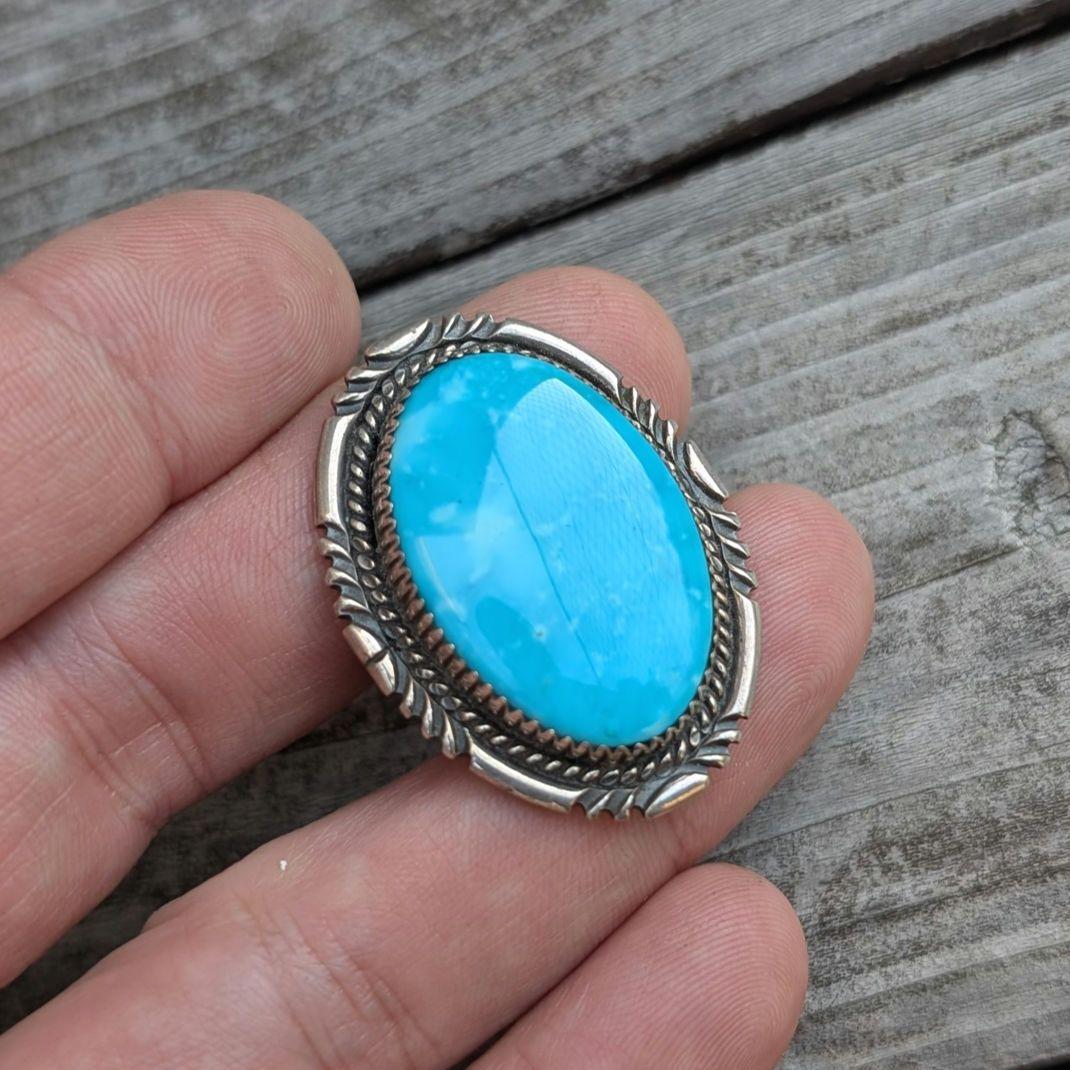 大粒のターコイズリング　インディアンジュエリー