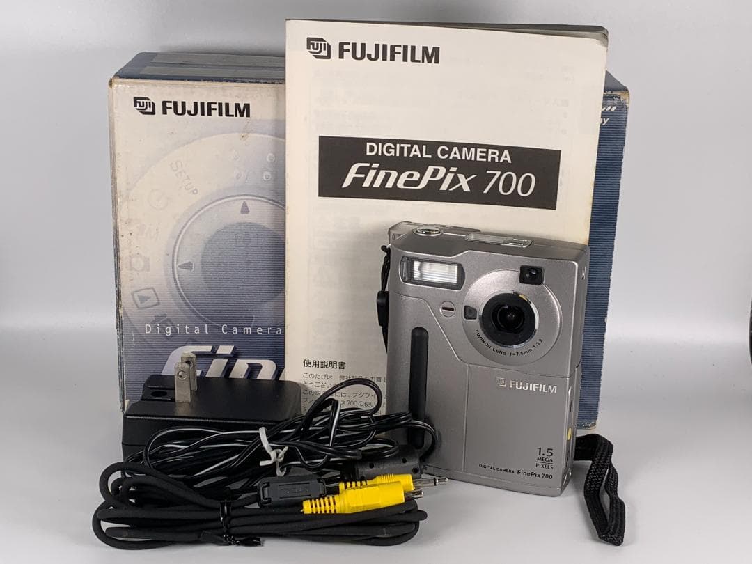 希少 ほぼ未使用 稼働 FinePix700 初代 美品 平成レトロ デジカメ