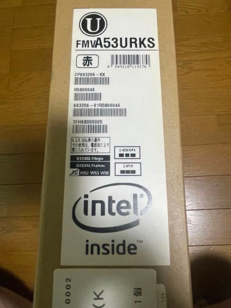 富士通 FMV LIFEBOOK AH53/U (FMVA53URKS)