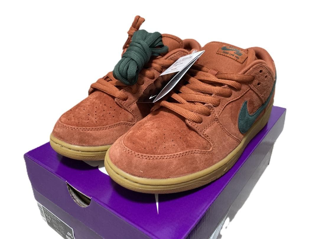 【新品タグ付】ナイキ SB ダンク ロー プロ \