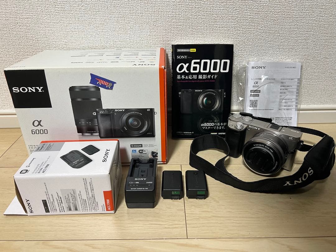 SONY α6000 ミラーレス一眼 本体＋付属品【再出品】