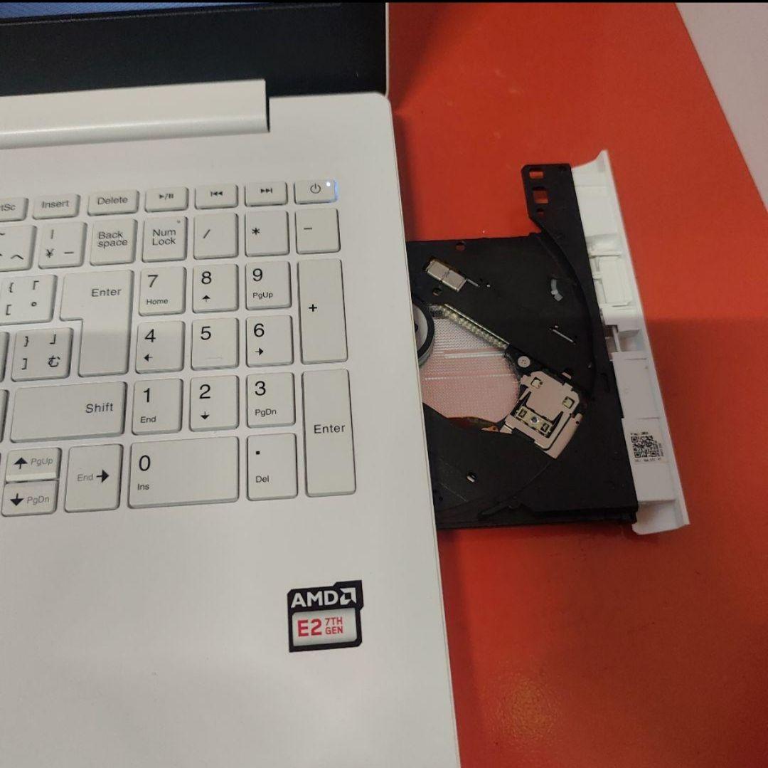 NEC 爆速SSD Windows11 ノートパソコン E2第9世代 極美品