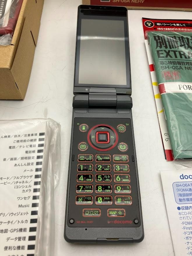 【激レア】 SH-06A NERV　エヴァンゲリオン　携帯電話 本体　ガラケー