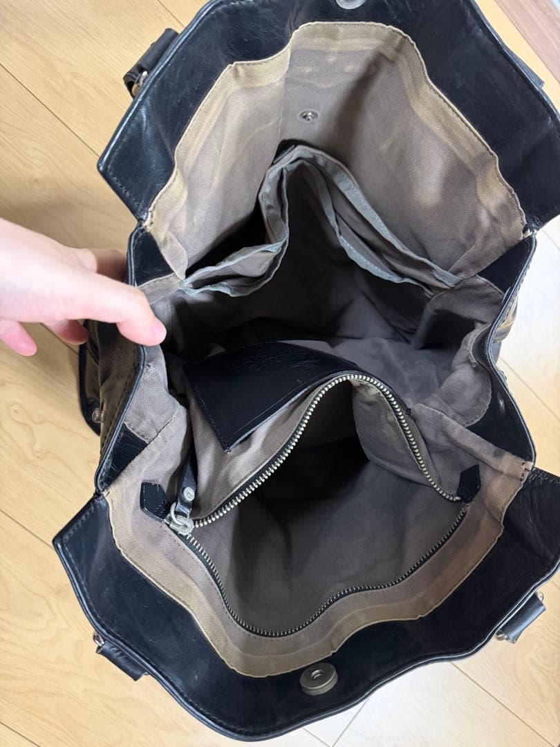 ヴィヴィアンウエストウッド ブラック　レザー　トートバッグ