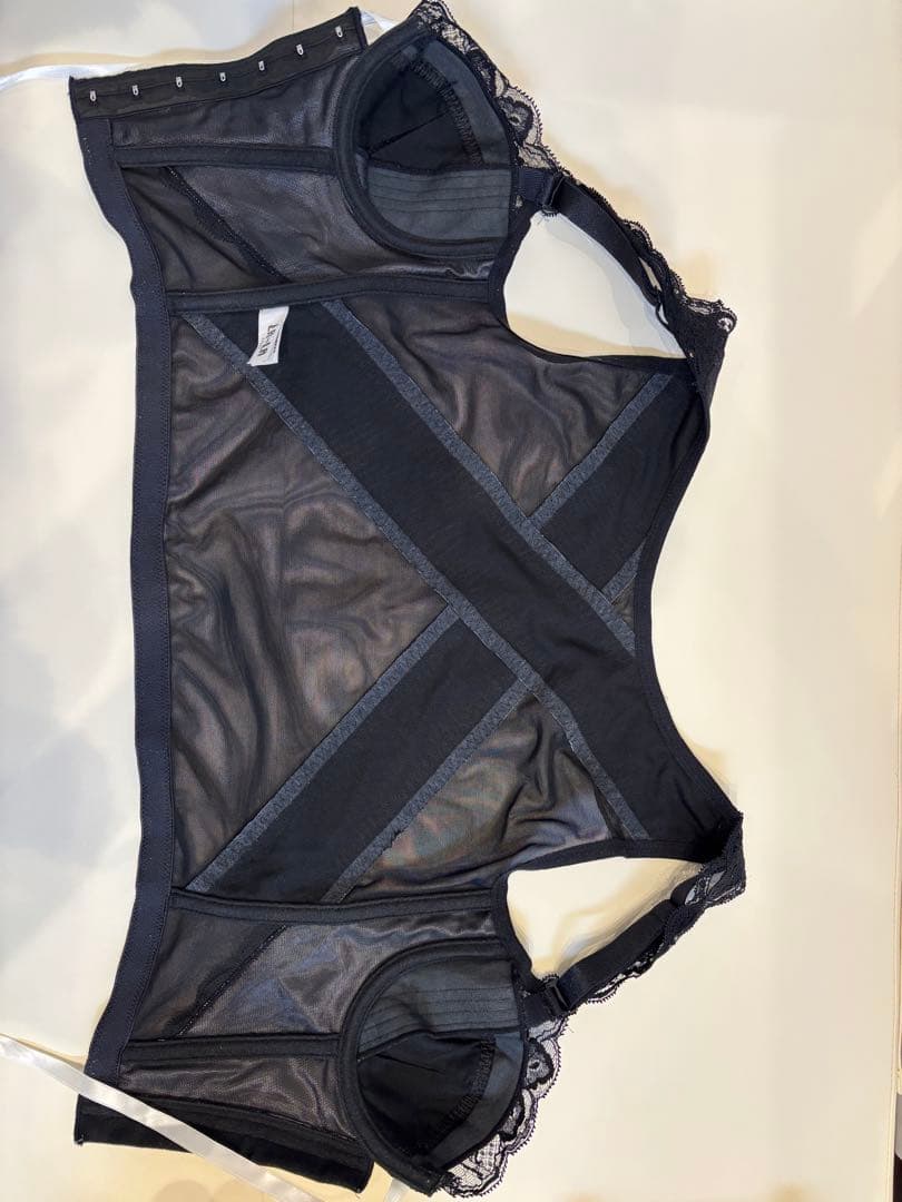 グラントイーワンズ　ニッパービスチェ　ミスティブラックＣ７０