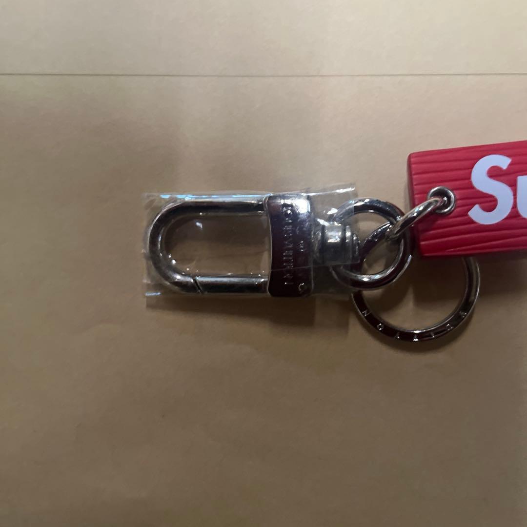 ルイヴィトン✖️シュープリームコラボ キーホルダー