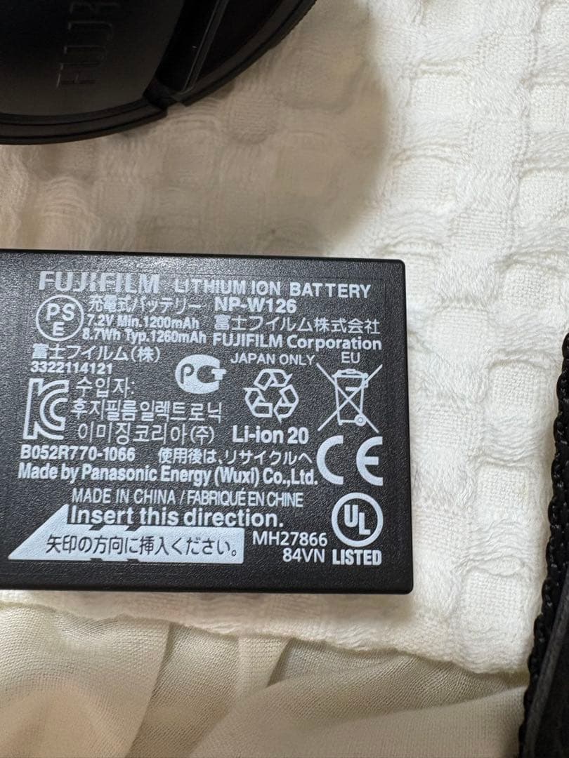 デジタルカメラ FUJIFILM X-A1 +XC16-50&XC50-230 RED