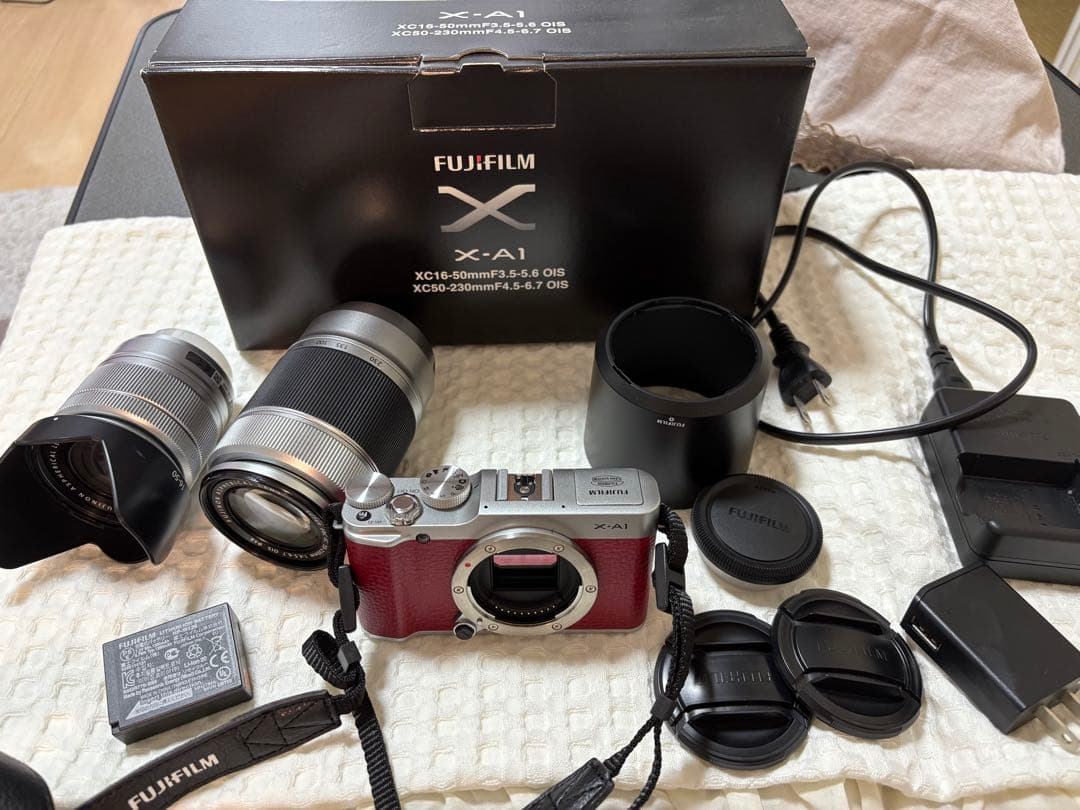 デジタルカメラ FUJIFILM X-A1 +XC16-50&XC50-230 RED