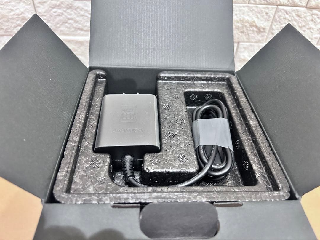 BALMUDA The Speaker 本体　取説・専用充電器・箱付き