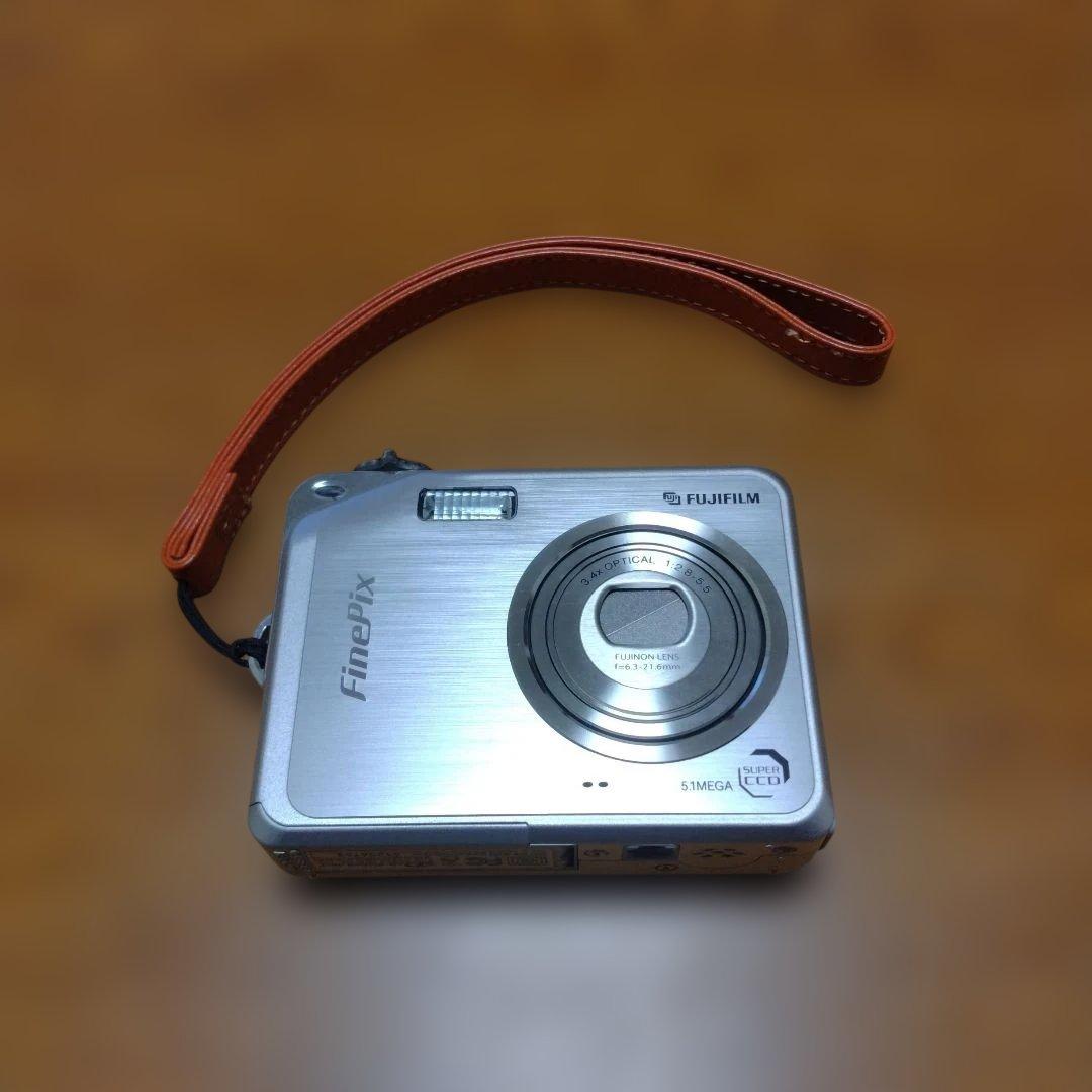 Fujifilm FinePix v10 コンパクトデジタルカメラ