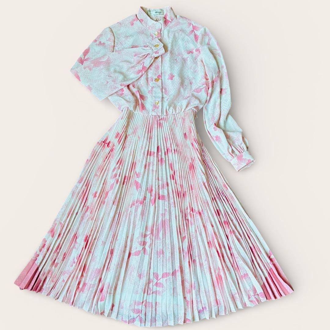 昭和レトロ 花柄プリーツワンピース ロング丈 長袖 白　ピンク　蝶々