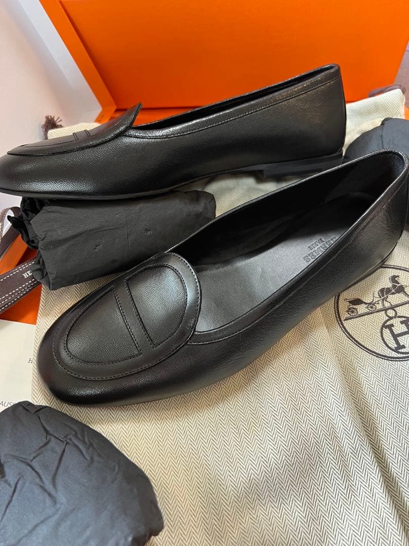 HERMES モカシン 《ジュリア》 《流行に左右されないデザイン》　サイズ37