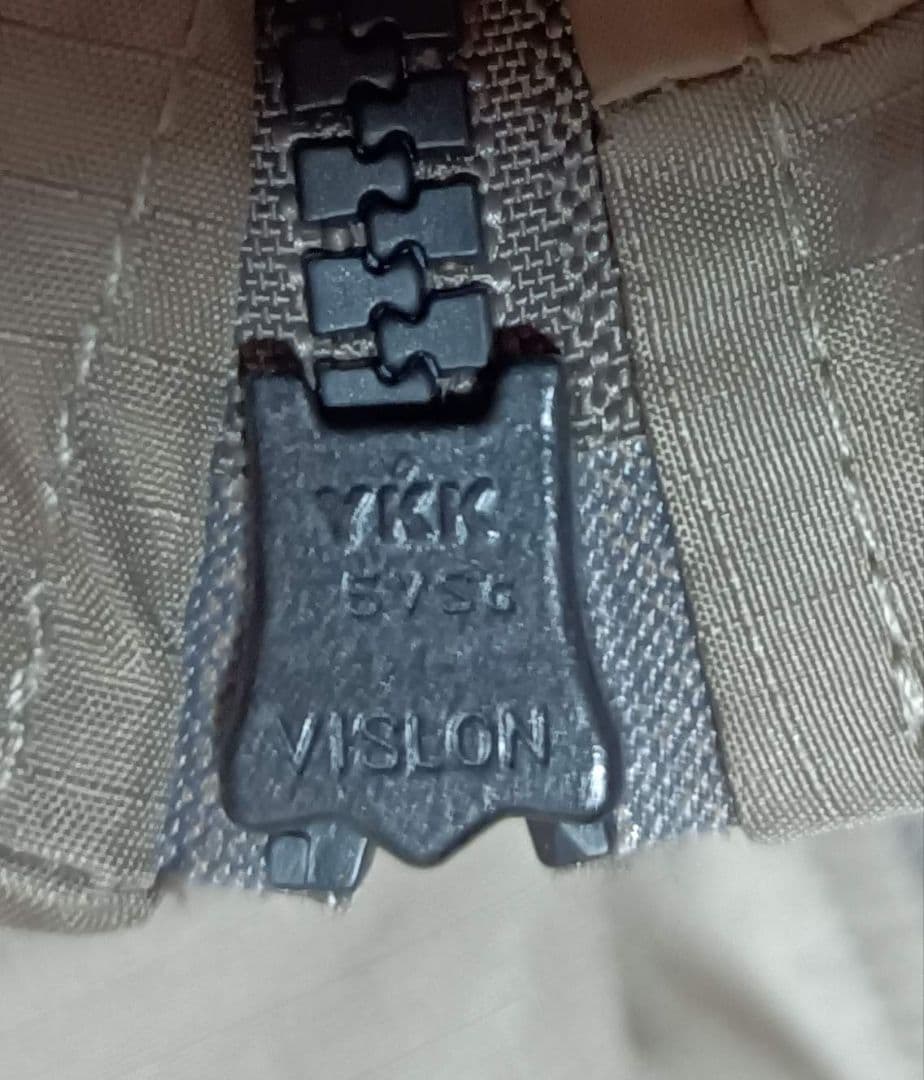 TAION/GLOSTER別注 LEVEL7 ダウン L　薄くシミあり　ベージュ