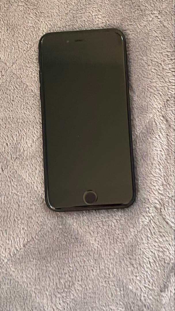 に*し様 Apple iPhoneSE(第二世代)　ブラック本体のみ　64GB