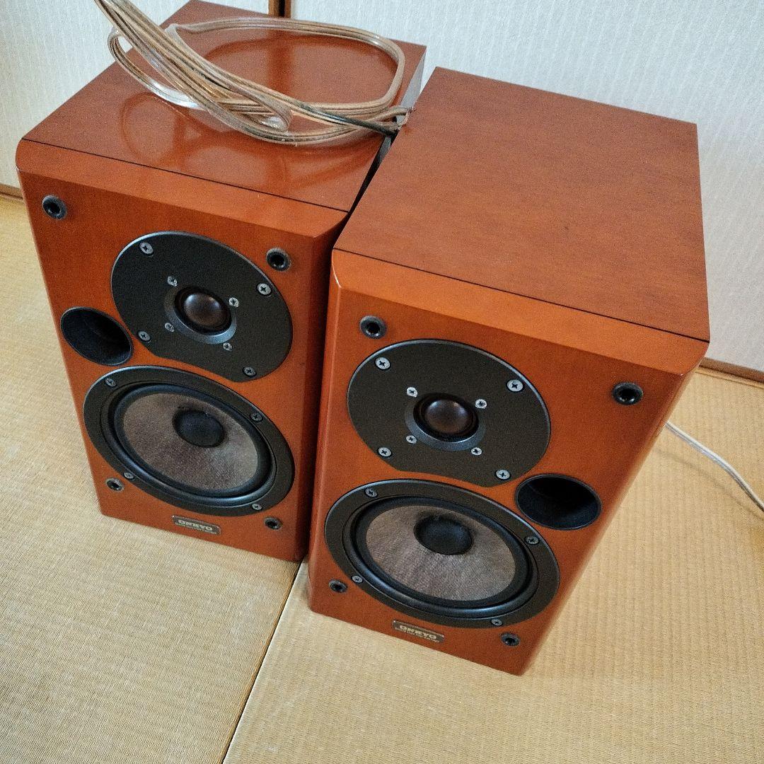 ONKYO スピーカー　D-102EX