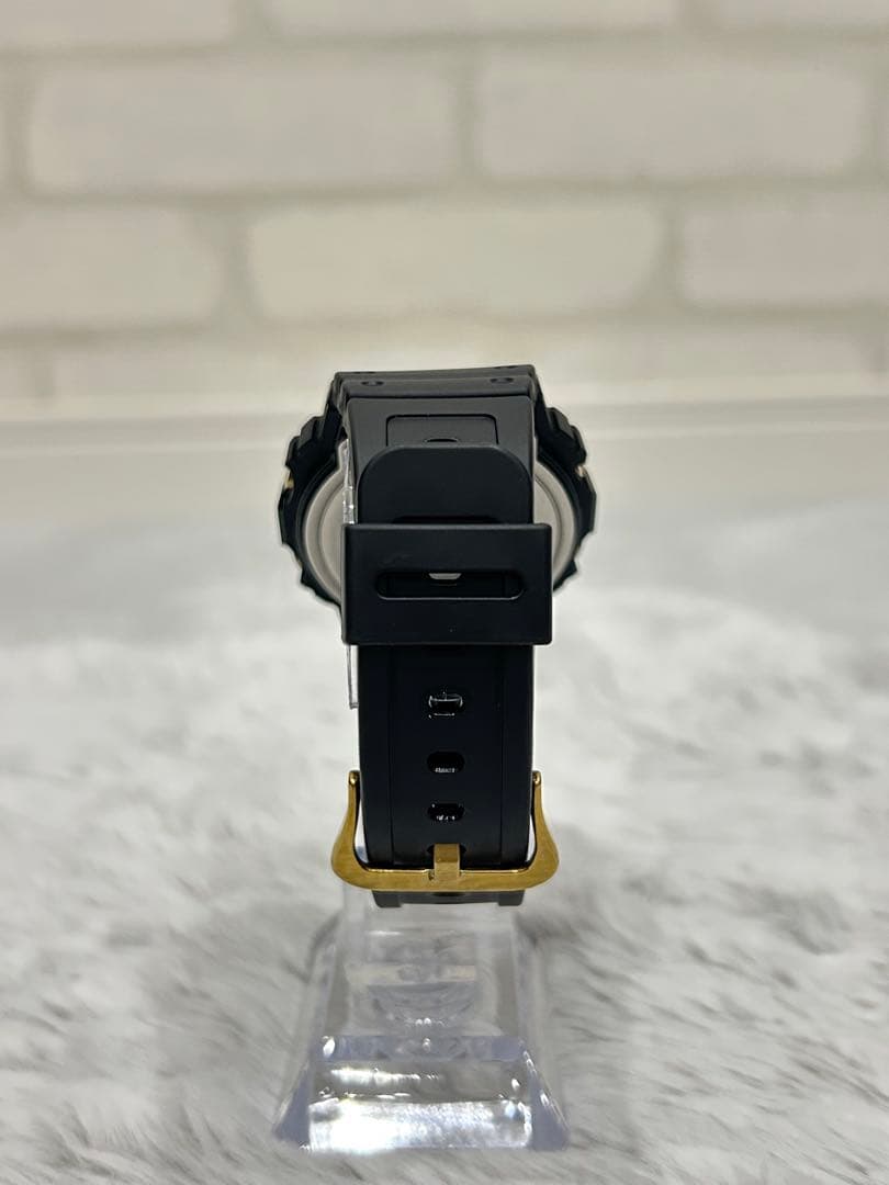 アッツG-SHOCK DW-5600Eゴールド液晶 FOXFIRE