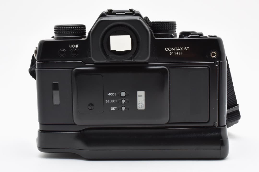 完動美品 コンタックス Contax ST 一眼レフ 動作確認済 2321
