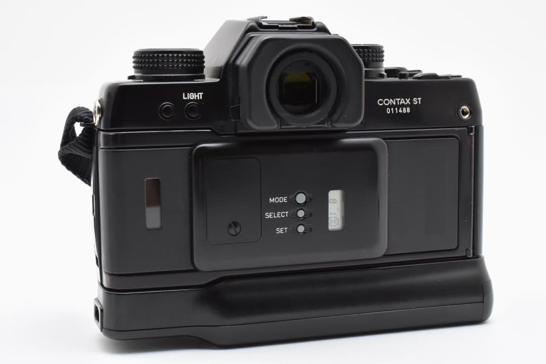 完動美品 コンタックス Contax ST 一眼レフ 動作確認済 2321