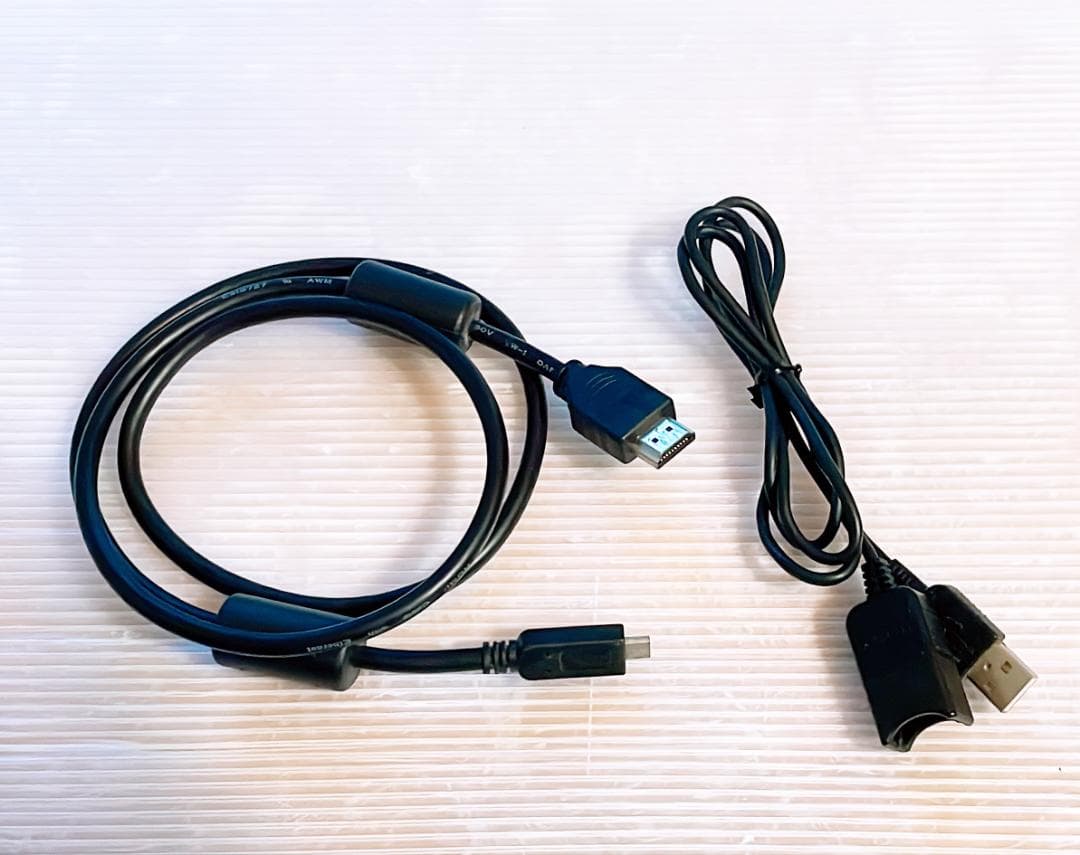 【中古品】ハンディカム　SONY HDR-CX670　ホワイト　白　完動品