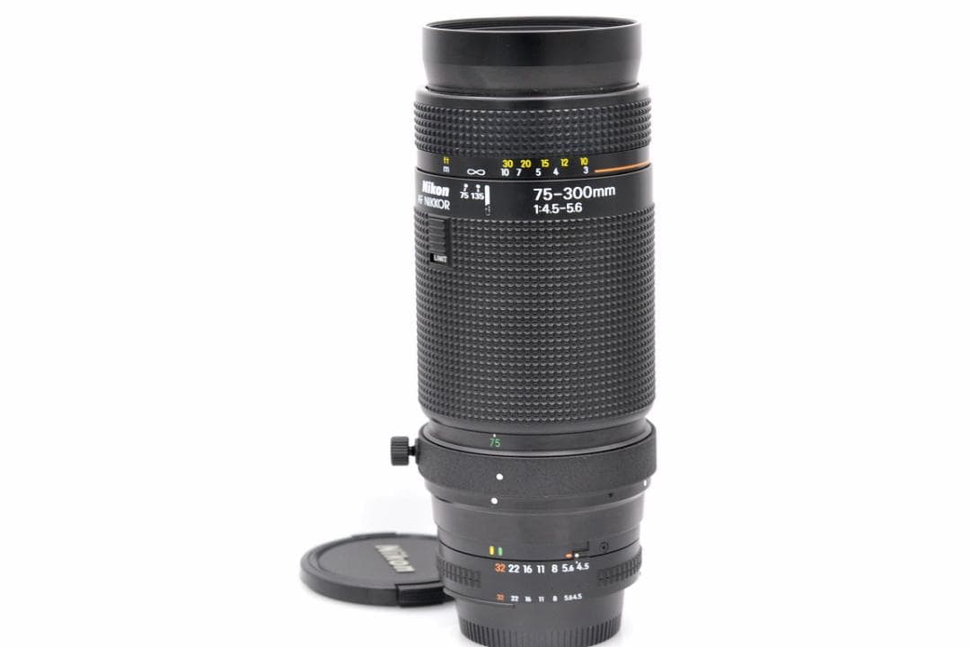 Nikon AF NIKKOR 75-300mm 4.5-5.6 三脚座付