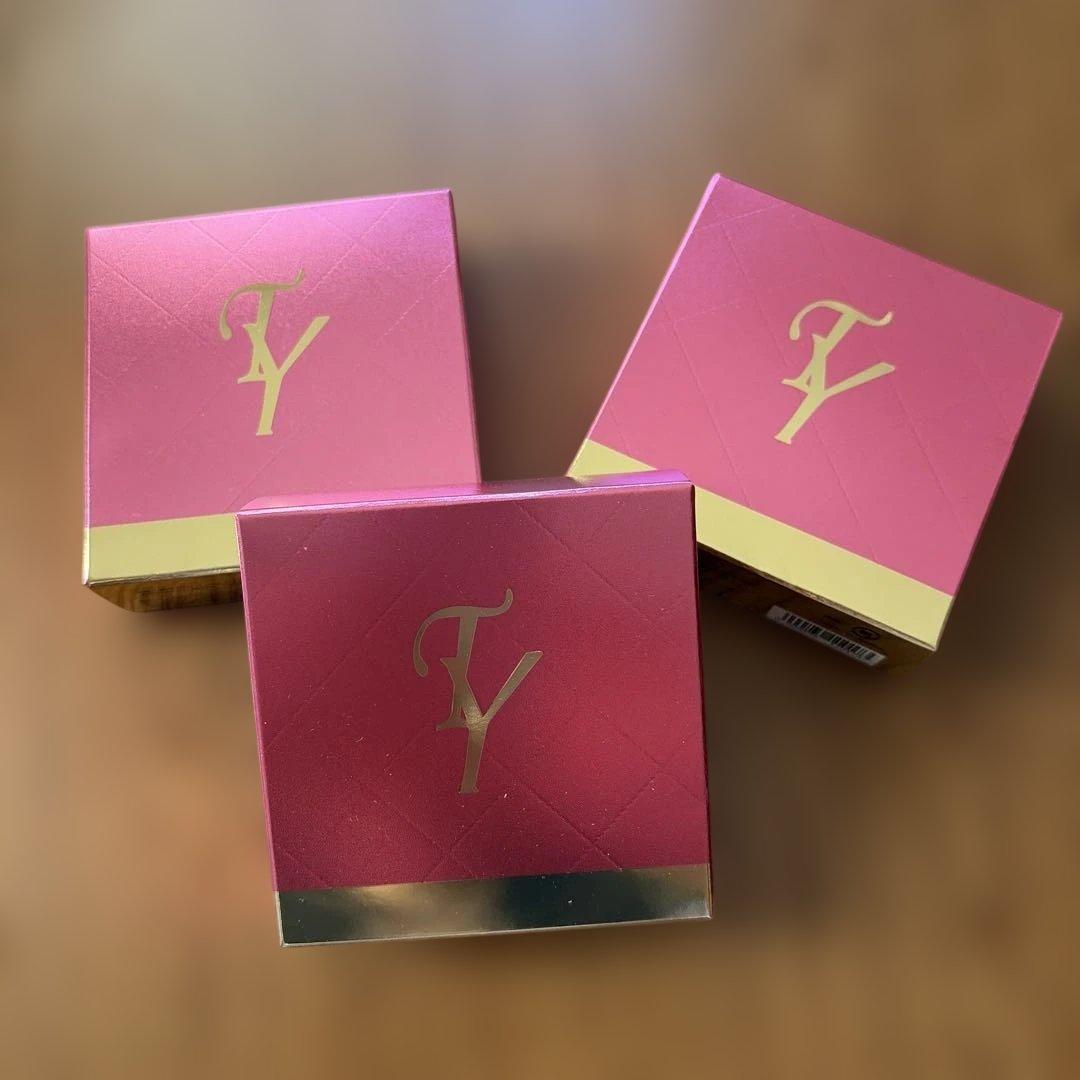 エステファクト　ジュエリーパクトU ファンデーション　レフィル　専用パフ付き