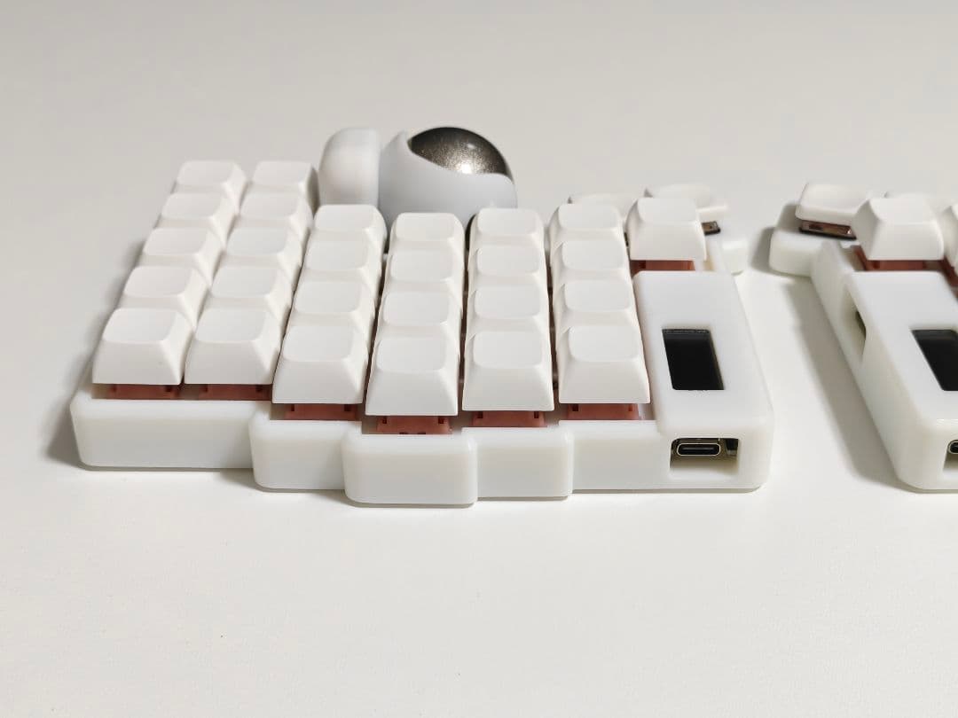 keyball61 完成品 自作キーボード 左右分割 ホワイト