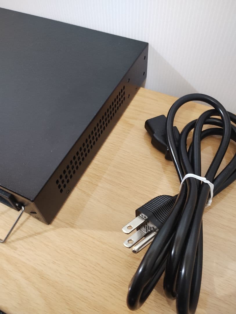 YAMAHA SWX2210-16Gスイッチングハブ　（4