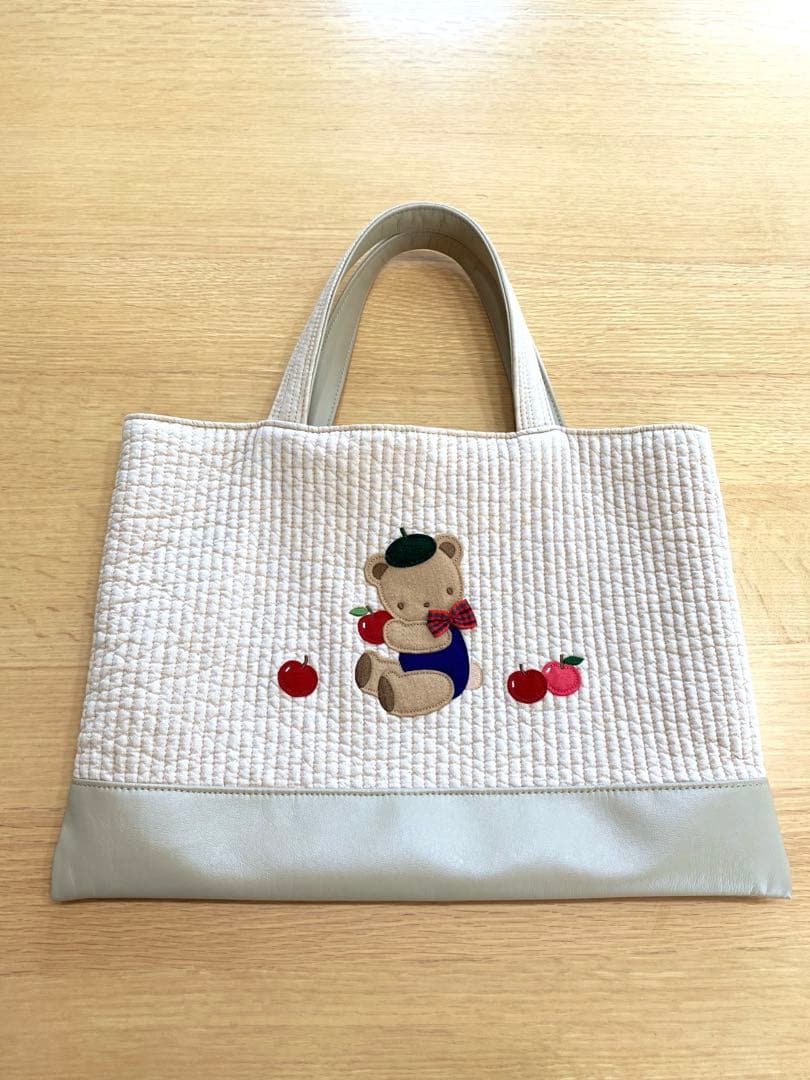 ちろる ファミリア ピオヌンナル コラボ MILK ベージュ