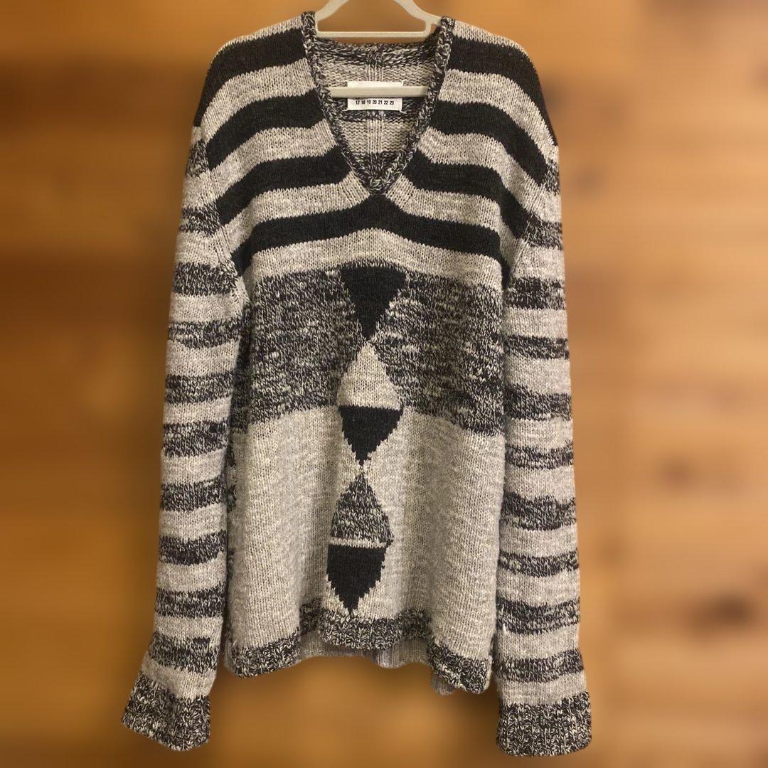 マルタンマルジェラ Vネックストライプニットセーター