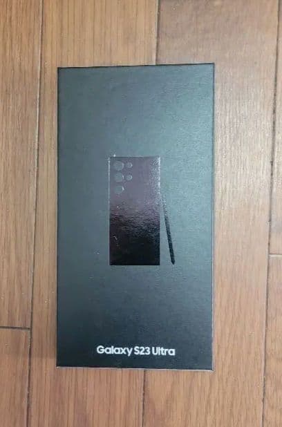 Galaxy S23 Ultra　SIMフリーおまけつき。