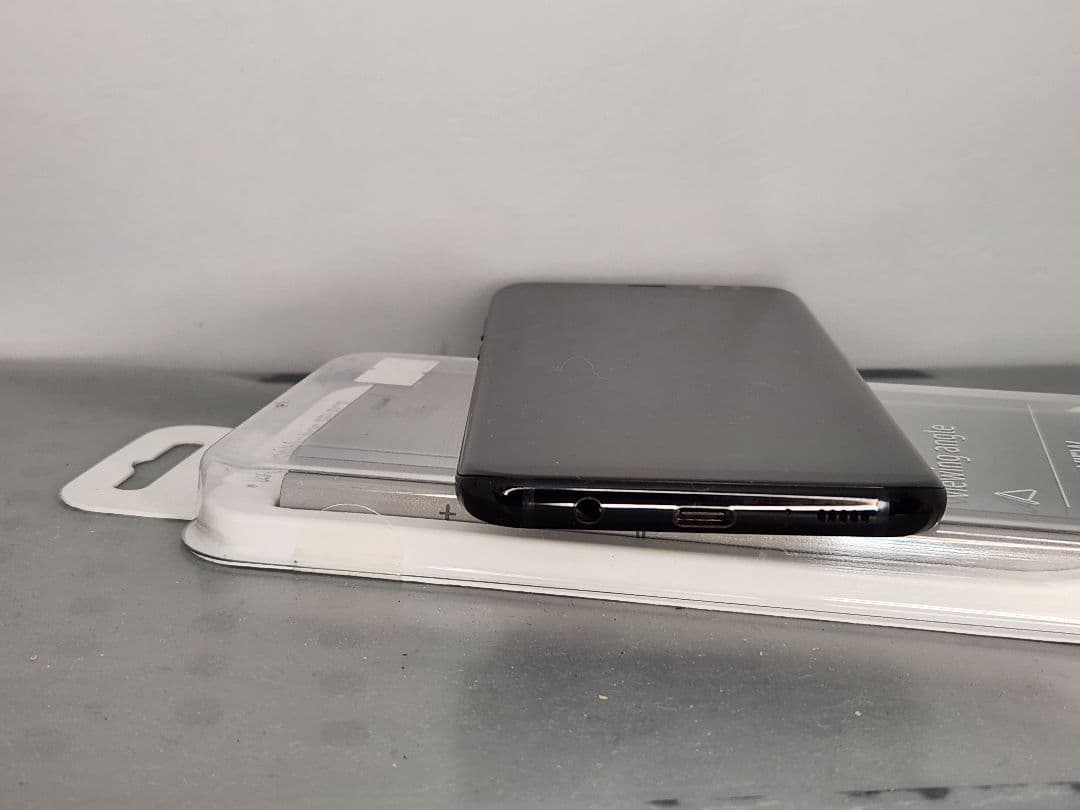 Galaxy S8+ 純正 ケース, buds及びmicroSD 付き