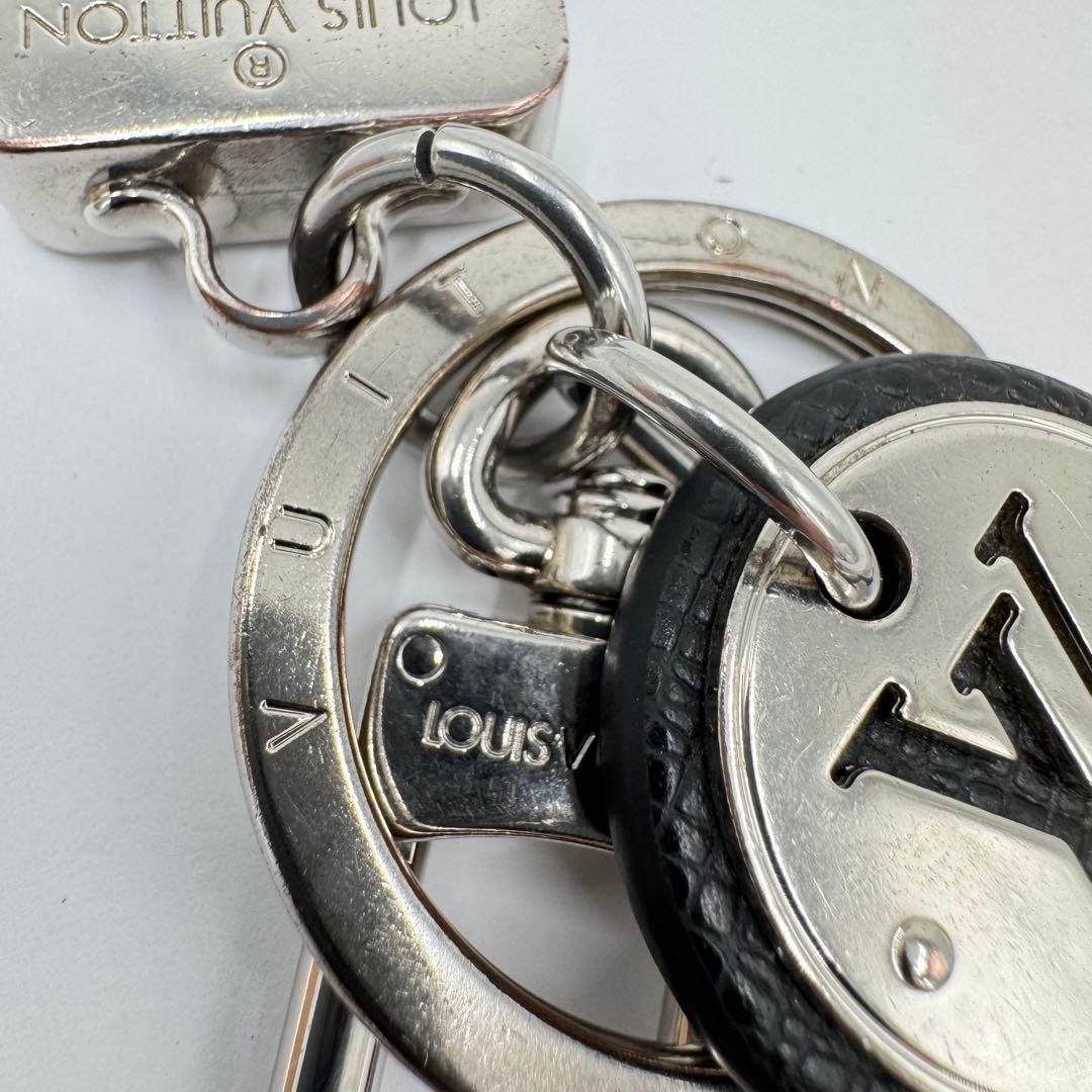 ルイヴィトン モノグラム タイガ ポルクレ ネオLVクラブ レザー キーホルダー